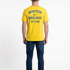 NIKE | NEW Boston Red Sox Yellow & Blue Graphic T-Shirt Men’s Size Medium